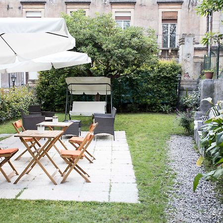 Bed and Breakfast Dimora Novecento Catania Exterior foto